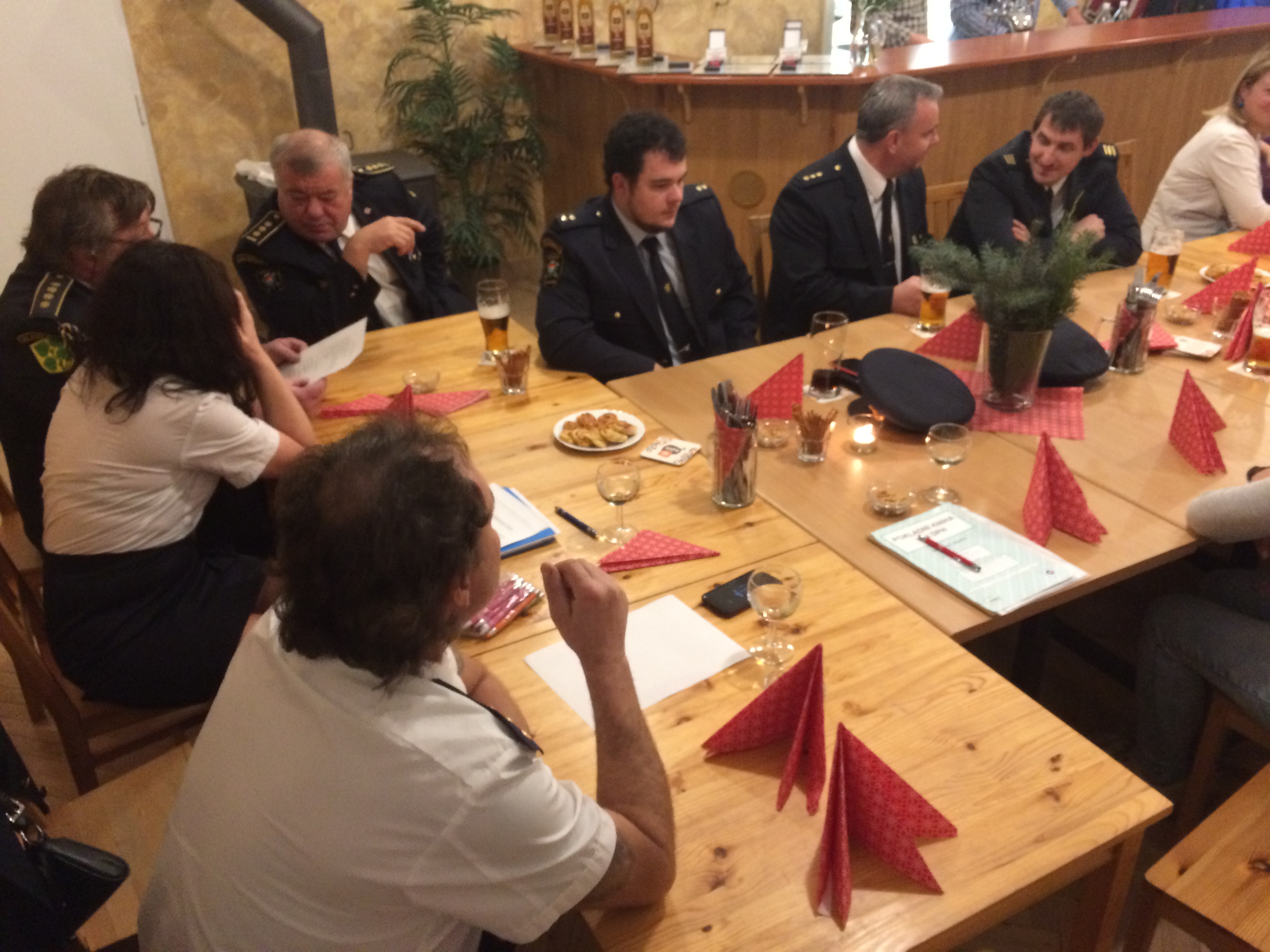 B653DE15-DF03-4877-B893-114FEAC768D7