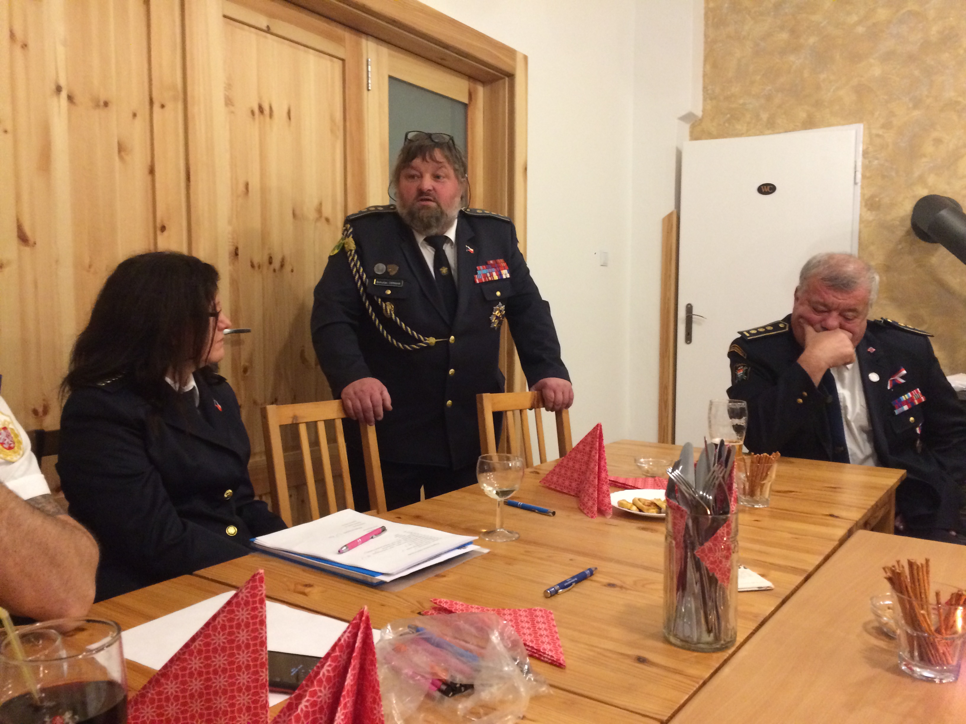 DB00E20C-FA7E-4E59-89A9-44583DD87CB1